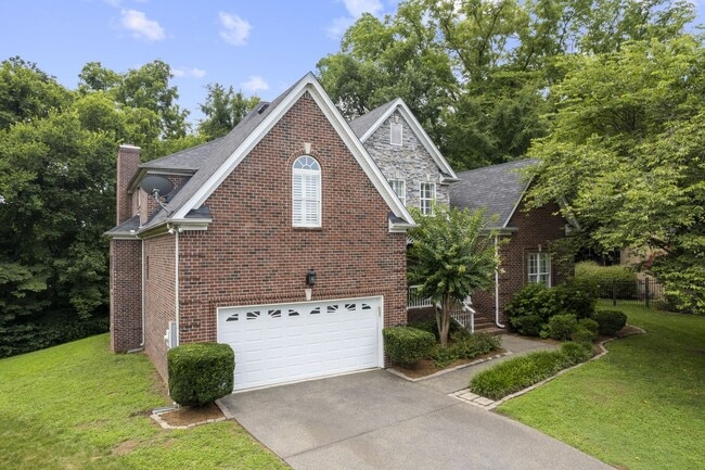 Photo - 1015 Crimson Clover Dr