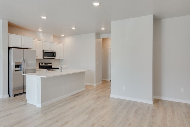 Photo - Baraya Townhomes: Modern Townhomes for Rent in Meridian, ID