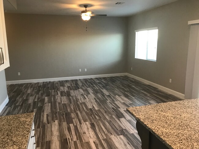 Photo - Very nice Townhouse in Santa Clara, with a POOL!!