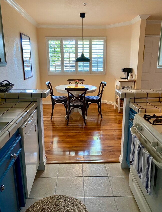First floor dining room - 4511 Murietta Ave Unit 14