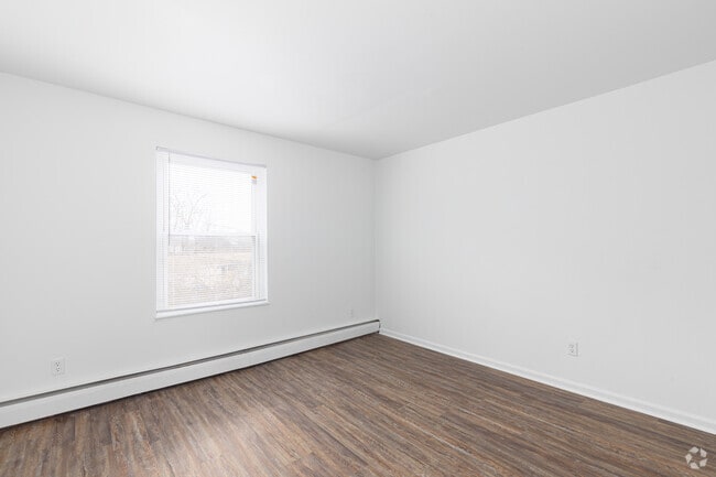 The Aviator - 2BR, 1BA - 960SF