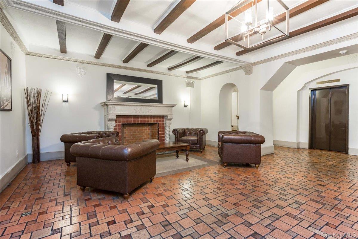 Photo - 310 Riverside Blvd Unit 2C