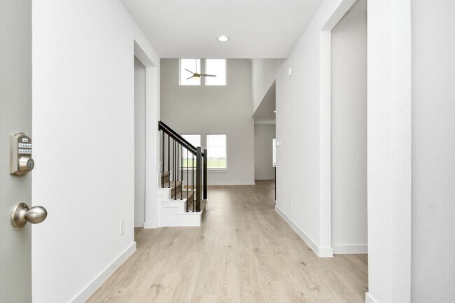 Photo - 3843 Pierce Pl Ln