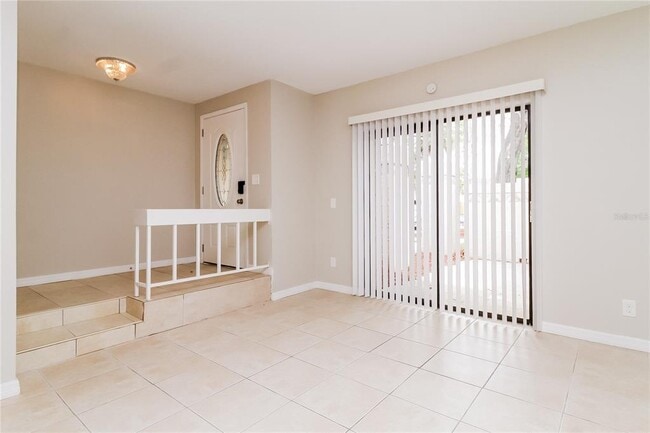 Photo - 900 Brennam Pl