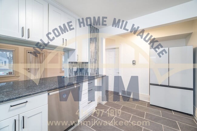 Photo - 1930 S 96th St