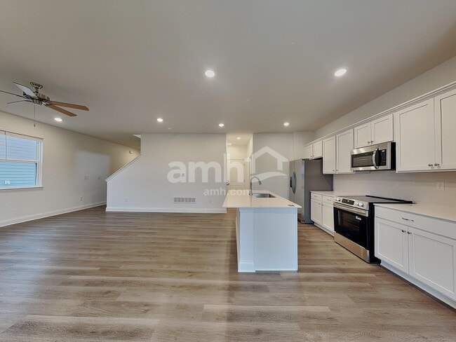 Photo - 9103 Henley Ave