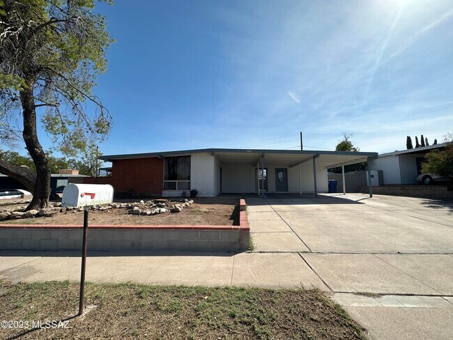 Building Photo - 356 N Entrada Dentro St Rental