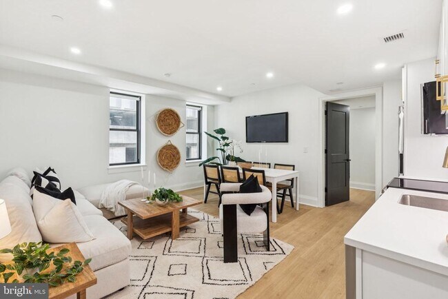 Building Photo - 135 S 19th St Unit 407 Rental
