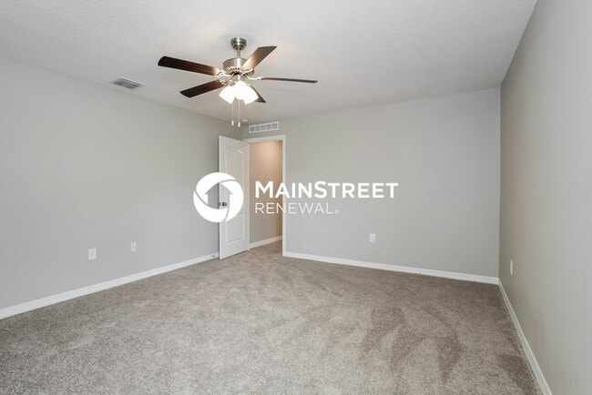 Photo - 5 Bedroom Pet-Friendly Home in Mascotte, FL with Main Street Renewal