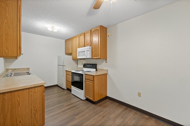 Country Bluff Apartments