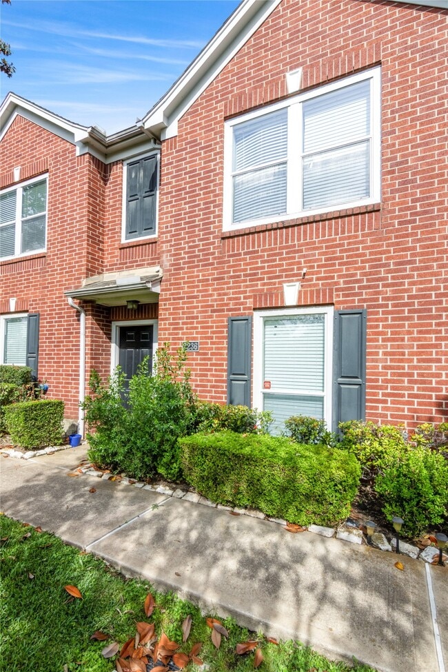 Photo - 2236 Ann St