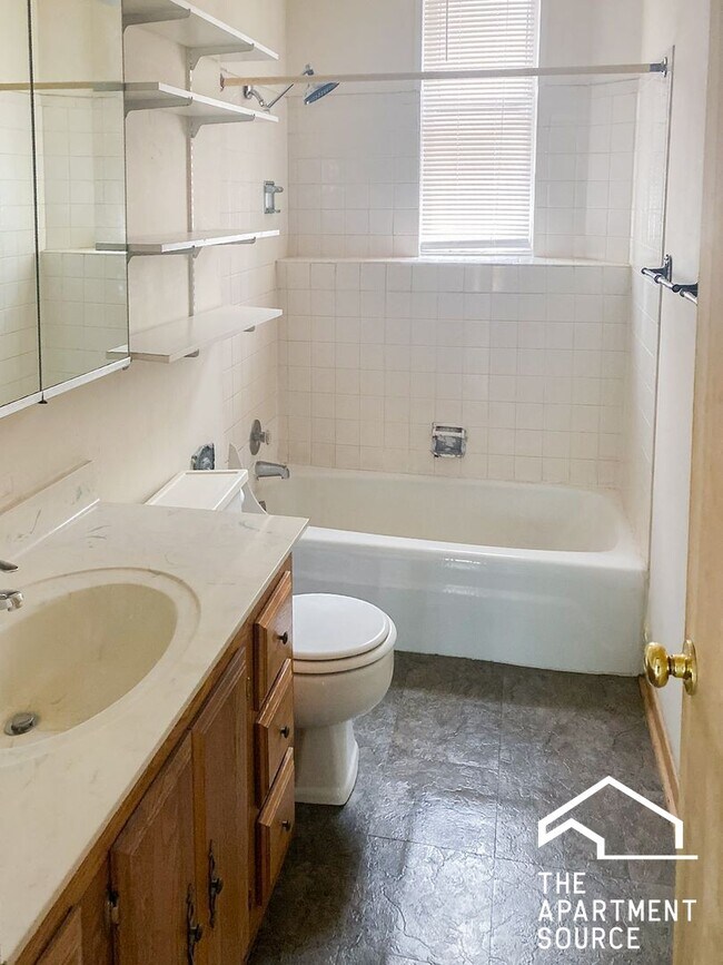 Photo - 877 W Lill Ave Unit D3