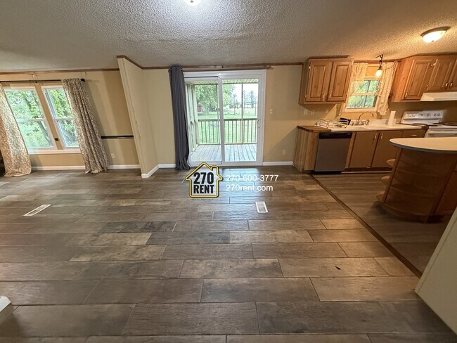 Photo - 1865 Liberty Rd