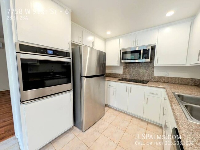 Photo - 7758 W 91st St Apartment Unit 6