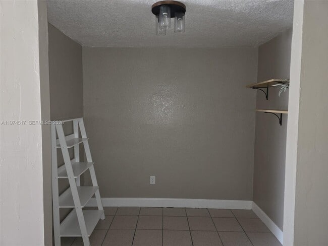 Photo - 851 E 41st St Unit 3