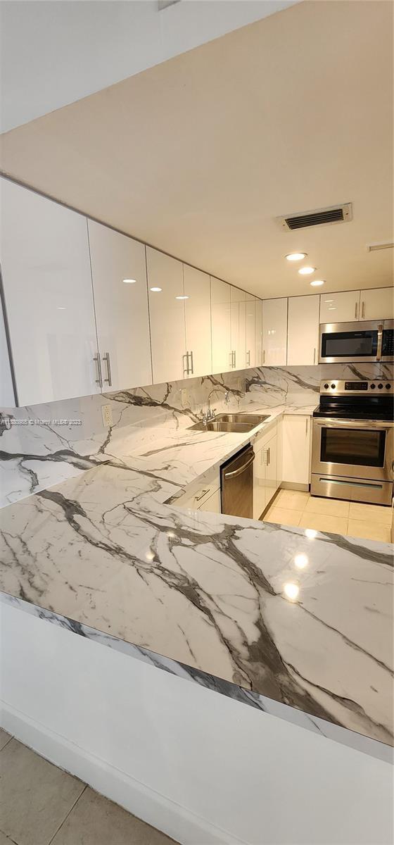 Photo - 14388 SW 96th Ln