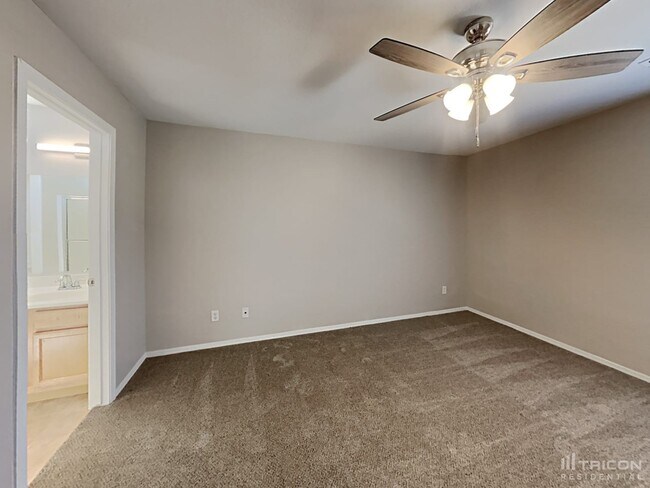 Photo - 1641 S 233rd Ln