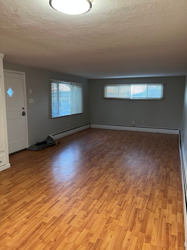 living room - 2938 W 42nd Ave Casa