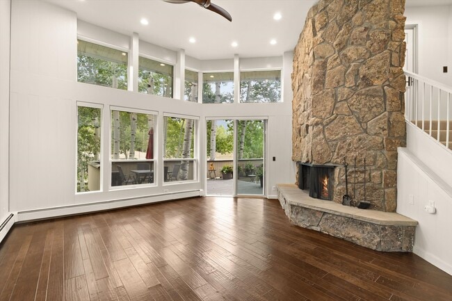 Photo - 1443 Crystal Lake Rd