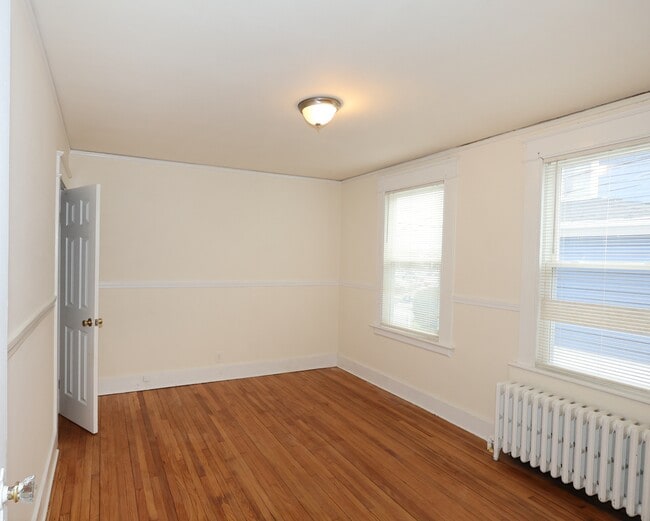 Photo - 146 Division St Unidad 1st FL