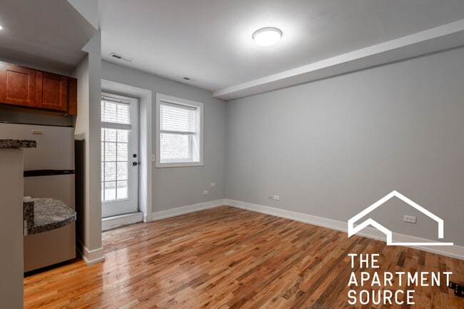 Photo - 556 W Arlington Pl