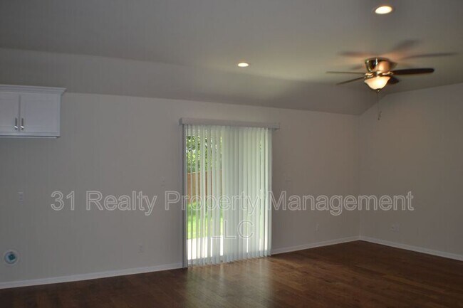 Photo - 3424 Brookstone Dr