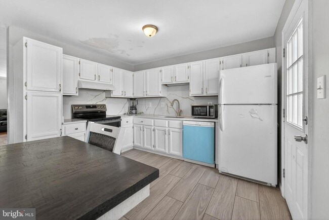 Photo - 4686 Joanna Ct