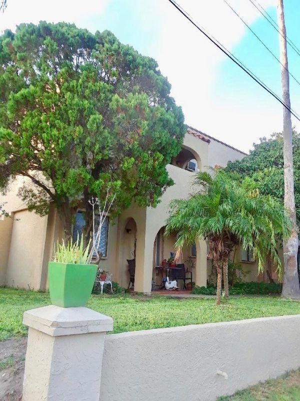 Photo - 542 W Polk St Apartment Unit 3