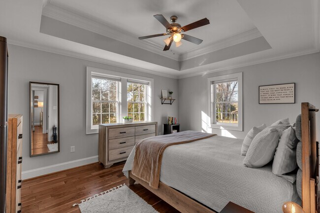 Photo - 616 Banks St