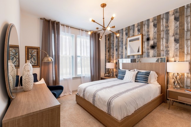 Photo - Chestnut Square