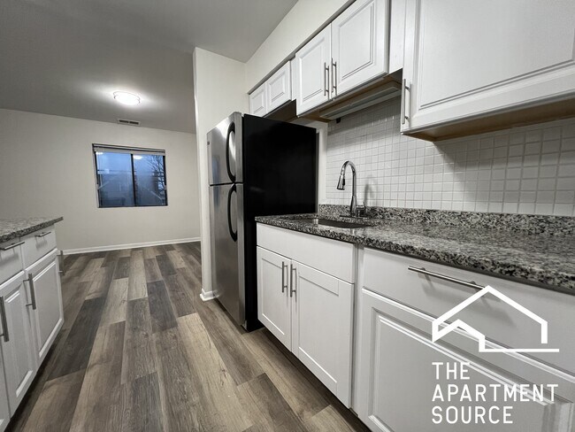 Photo - 2310 N Harlem Ave Unidad 203