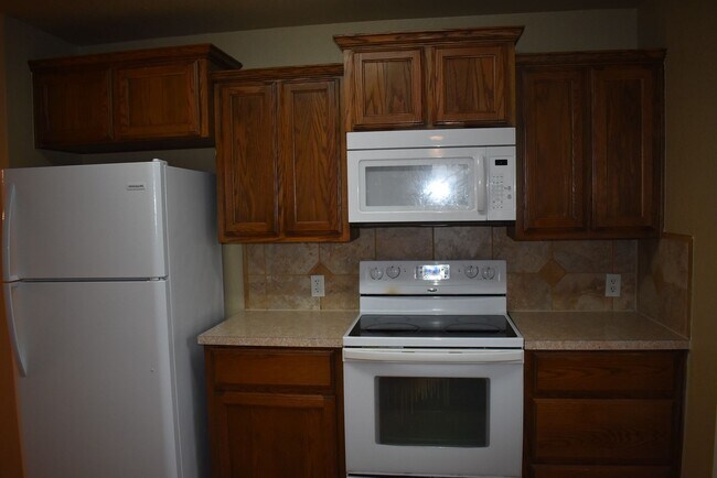 Photo - 1600 Nicholas Cir Unit B-STILL OCCUPIED BY RESIDENT