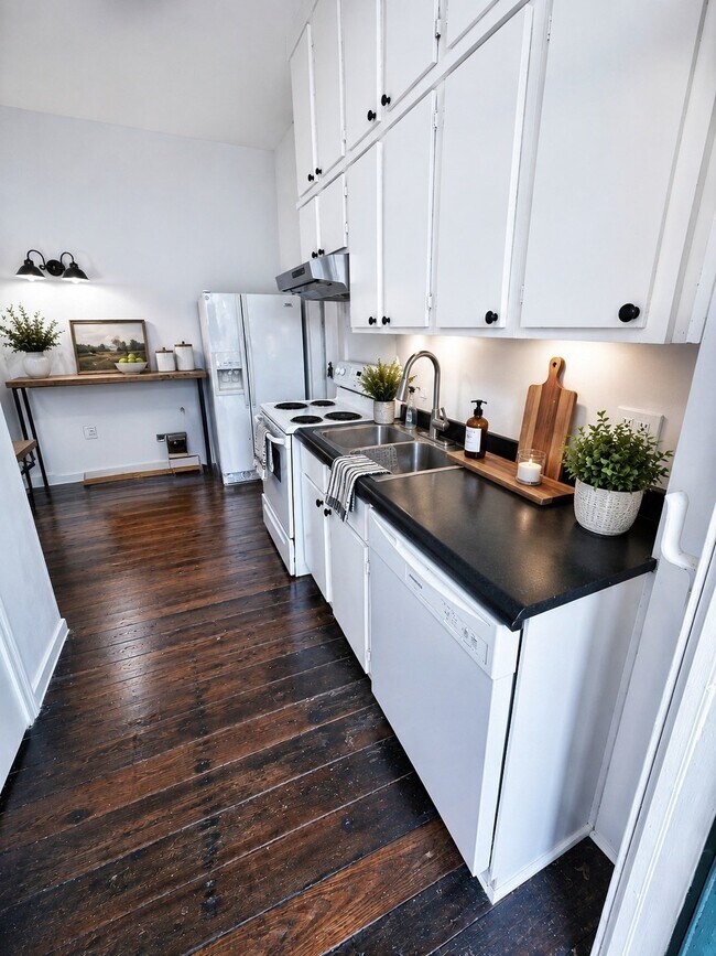 201 Spring St