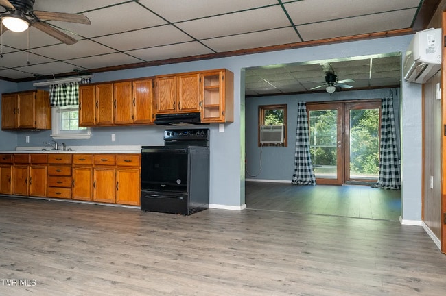 Photo - 121 Dee Runion Rd