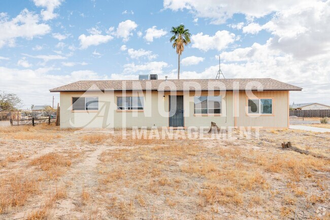 Building Photo - Acreage and NO HOA!! Nice Home by Central ...