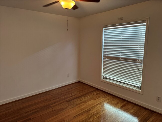 Building Photo - 6944 Burgess St