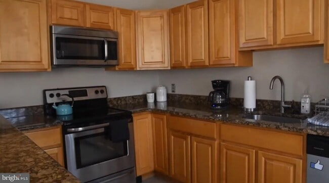 Photo - 1906 Fairmount Ave