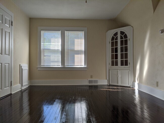 Photo - 3520 N 9th St Unit Upper