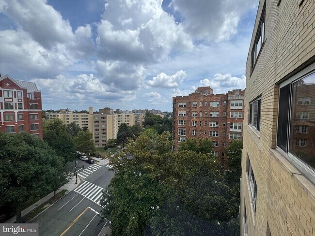 Photo - 4600 Connecticut Ave NW Unit 806