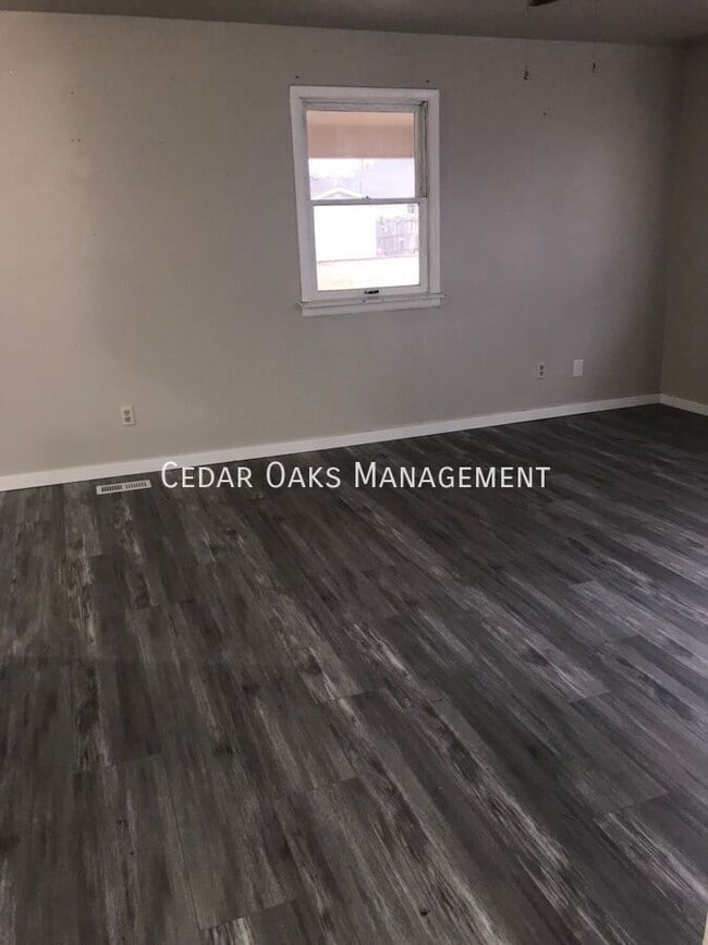 Photo - 321 S Neal St Unit 2