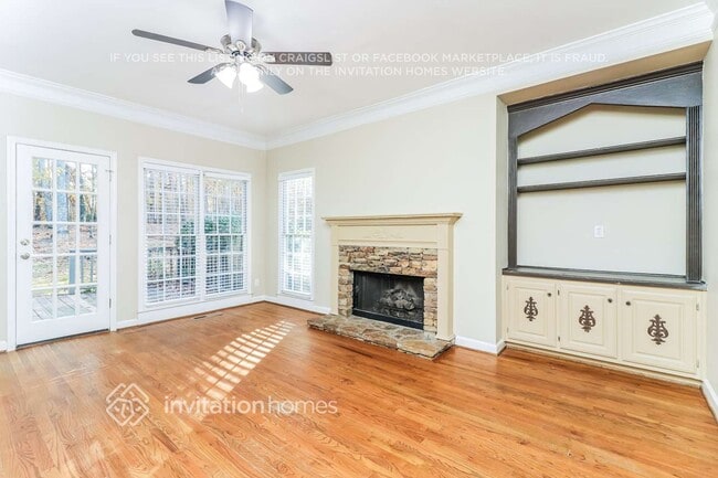 Photo - 4885 Leeds Ct