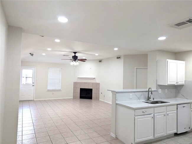 Photo - 9202 Aberdeen Lake Dr