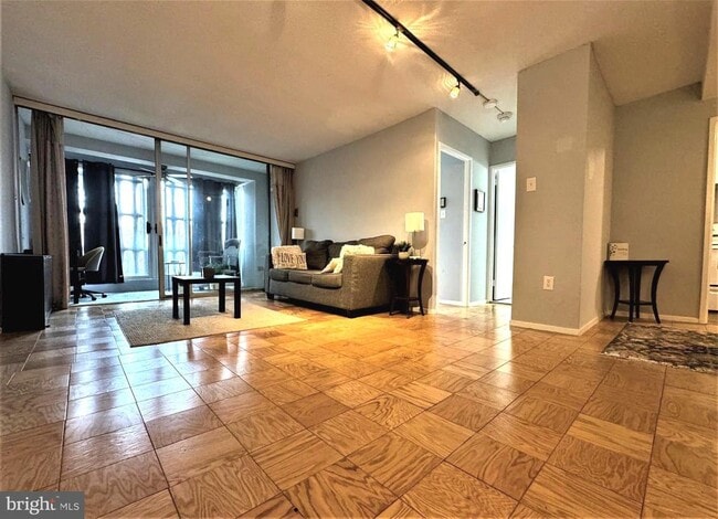 Photo - 1311 Delaware Ave SW Apartment Unit S147