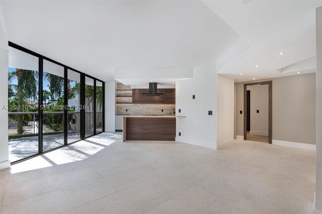 Photo - 3610 Yacht Club Dr Unit 213