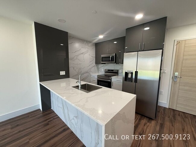 Photo - 4902 Spruce St Unidad 218