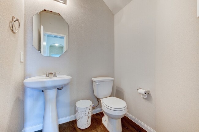 Building Photo - 5639 Brooklyn Rose Dr