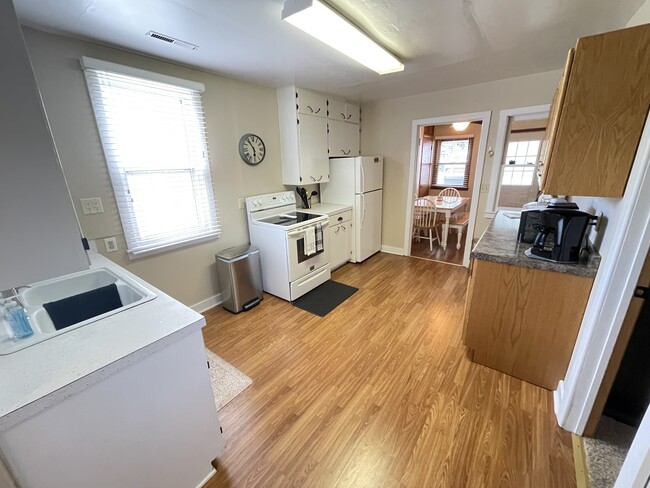 Photo - 810 S 1st St