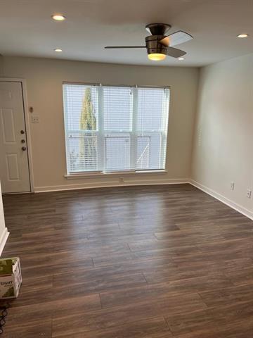 Photo - 2902 Douglas Ave Unidad 211