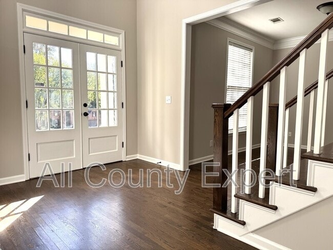 Photo - 4545 Sunbury Ct