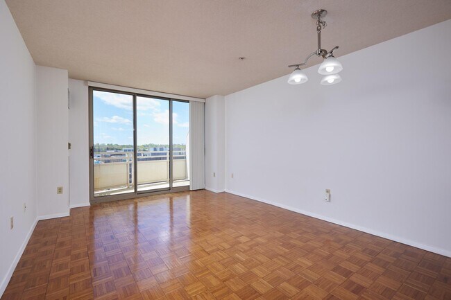 Photo - 7111 Woodmont Ave